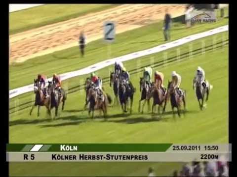 Köln: "Herbst-Stutenpreis", Gr.3. Siegerin: KAPITALE (S. Demuro)