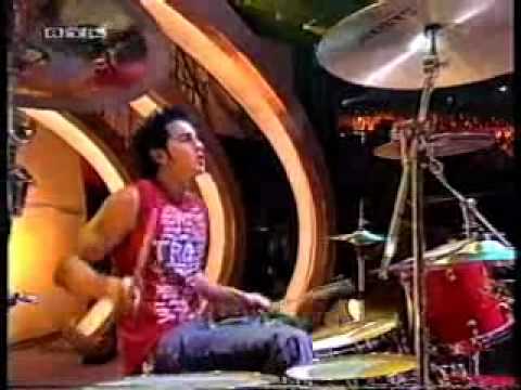 Natural - Put your arms around me (Bravo super show 2002).wmv