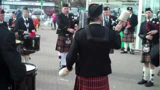 preview picture of video 'Bolton Caledonia Pipe Band - Highland Cathedral'