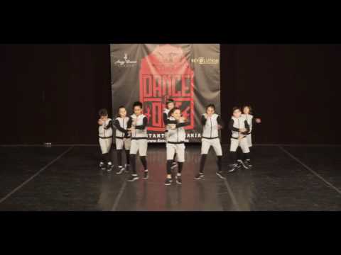 Dance It Out Championship 2016 - Kids Crews : D-Strict Juniors