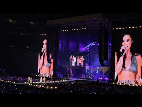This is Me + Wouldn't Change a Thing - Jonas Brothers & Demi Lovato (MetLife Stadium) ✨️🥹🫶
