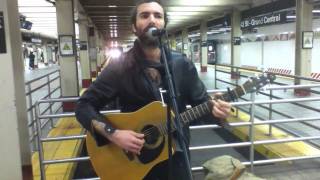SAMUEL SAFFERY(SINGER,SONGWRITER(New Zealand musican) SUBWAY N.Y. 2011