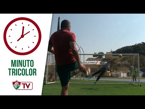 FluTV - Goleiros do Fluminense fazem treino voador na Urca