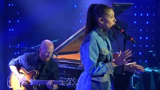 Kimberose - Back On My Feet (Live) - Le Grand Studio RTL