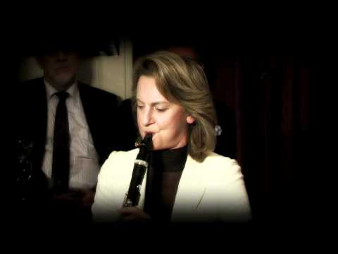 Sabine Meyer Trio di Clarone - Manhattan sweet - Parts 3+4 (Peter Lehel)