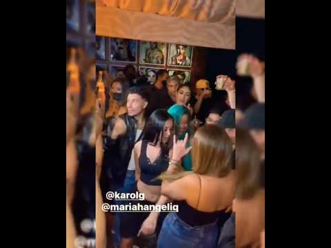 Mariah Perreando a Karol G