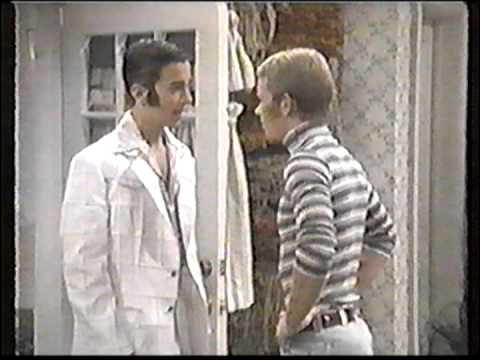 ABC shows Crossover - Sabrina-Teen Angel The 70's (Boy Meets World)