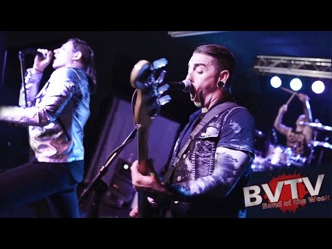 It Lives, It Breathes - "Independance Day" LIVE! in HD