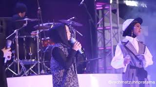 Download lagu Nissa Sabyan feat Gita Gutawa & Ayu Idol - Ya Maulana (Live Konser Indonesia Sejuk) mp3 Download lagu Nissa Sabyan feat Gita Gutawa & Ayu Idol - Ya Maulana (Live Konser Indonesia Sejuk) mp3