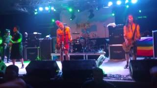 NOFX - We March To The Beat Of An Indifferent Drum @Curitiba 13/12/2015