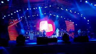 LIVE RED Vodafone - Elio e le Storie Tese - La canzone mononota @ Stadio dei Marmi - Roma