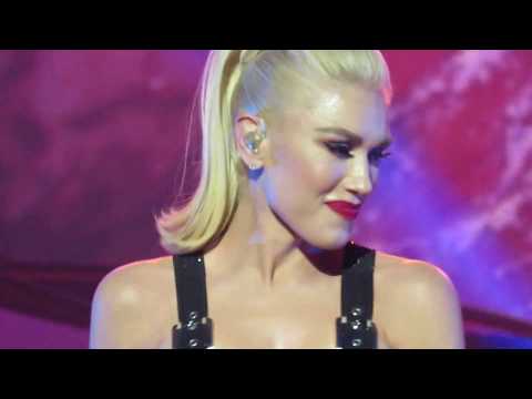 Gwen Stefani - The Tide is High (Blondie / Paragons Cover) Vegas 2/27/2019