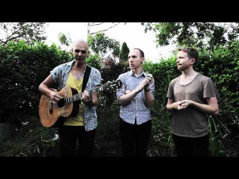 The Gate: The Paper Scissors - Disco Connect (Live in the Front Yard)