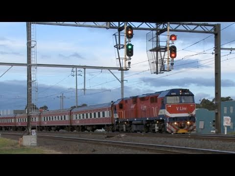 Vline N Class Diesel Locomotives On Passenger Trains At Newport (3/8/2009) - Australian Railways
