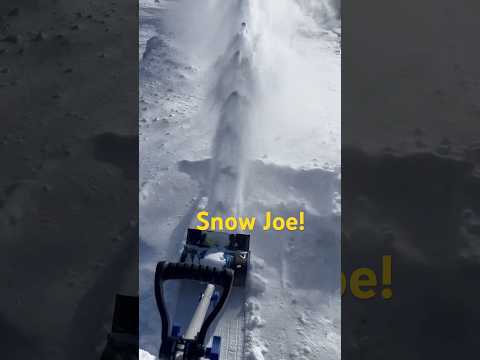 Snow Joe: Electric Snow Shovel #shorts #shortvideo #snow #snowmageddon #snowpocalypse #snowjoe