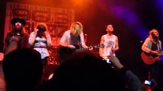 Cruel and Beautiful World - Grouplove live from Midland The