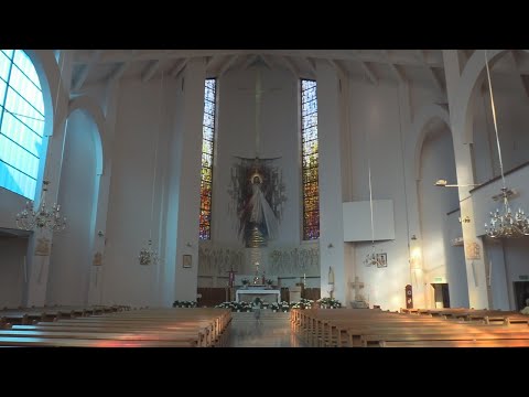 Transmisja Mszy Św. z kościoła Miłosierdzia Bożego 05 IV godz. 10.15