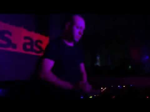 Marco Carola Plays Mennie 'Der Komm (Dela Remix)' [Pacha - Argentina]