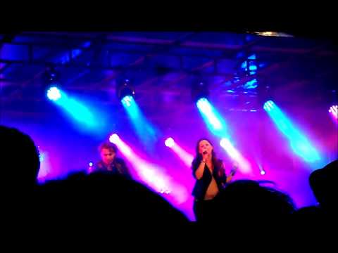 Sam Neves - Ma vie vient de toi @ RadioStar Live 2012 (HD)