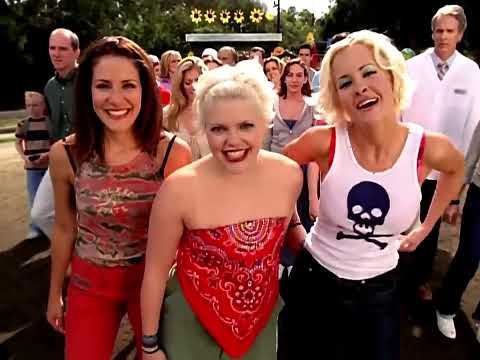 Scene from Goodbye Earl by The Chicks