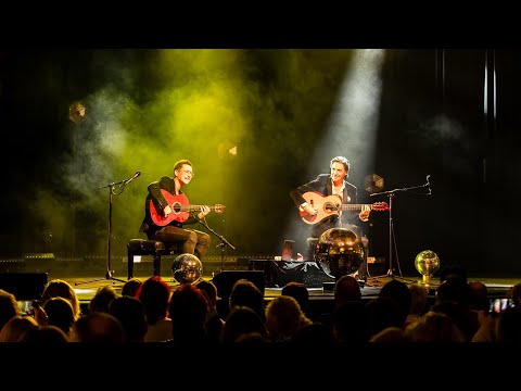 CAFÉ DEL MUNDO - Una Mattina (Ludovico Einaudi)