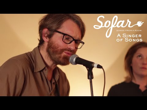 A Singer of Songs - Into The Storm | Sofar Barcelona
