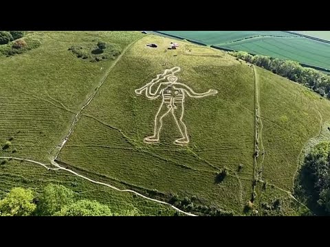İngiltere: Cerne Abbas'ın ikonik tebeşir devi ilk büyük restorasyonu gördü