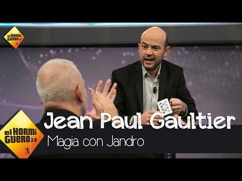 Jandro sorprende a Jean Paul Gaultier reivindicando el uso mágico de la corbata - El Hormiguero 3.0