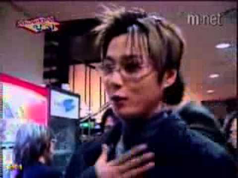 010221 Mnet backstage Hyesung disturbing Ji Hoon s interview