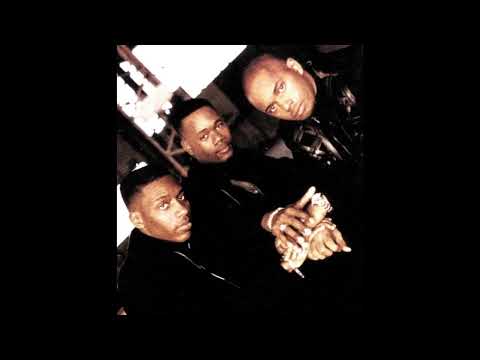 Intro Feat.  Lil Kim - Funny How Time Flies (Lil Kim Mix)