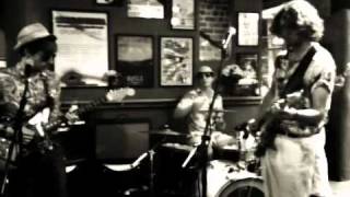 ALASKA - Don&#39;t You Fret (Live at dirty hippy fest 2011)