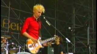Muse - Plug In Baby  Live @ Eurockèennes 2000