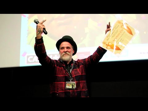 "La cérémonie de remise des prix du FIFIGROT 2022" (2022) de Gérard Courant