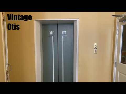 Vintage Otis Traction Elevator @ The Caldwell Trust Building - Huntington, WV