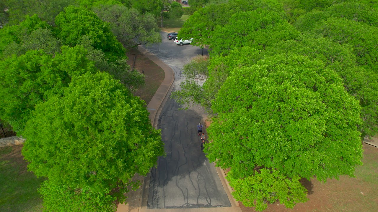 A Walk Through South Austin Hood