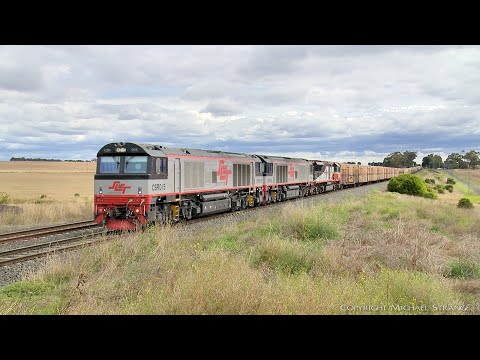 7PM9 SCT Freight Train With Boxcars & Containers (16/3/2022) - PoathTV Australian Trains & Railways