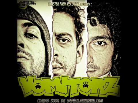 VOMITORZ STUPRANDO UN CUSCINOPROMO NO MASTER(propaganda antiumana2-l'eclissi)