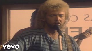 Keith Whitley - I&#39;m No Stranger to the Rain (Official Video)