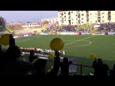 Juve Stabia-Nocerina Striscione Stabiesi