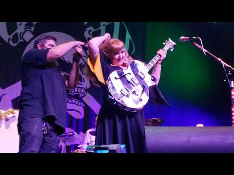 Live: HorrorPop - Patricia Day breaks news of clothing line during Las Vegas encore