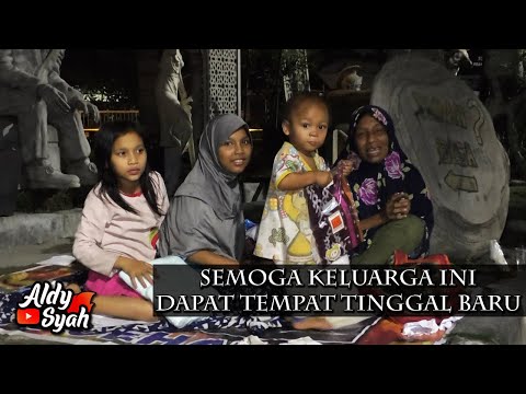 DI USIR DARI KONTRAKAN !! IBU DAN KETIGA ANAKNYA BERMALAM DI ATAS TROTOAR