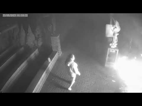 Vídeo de vigilância contra incêndio no Santuário de Guadalupe