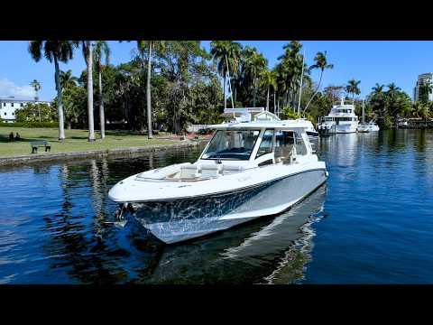 Boston Whaler 350 Realm video