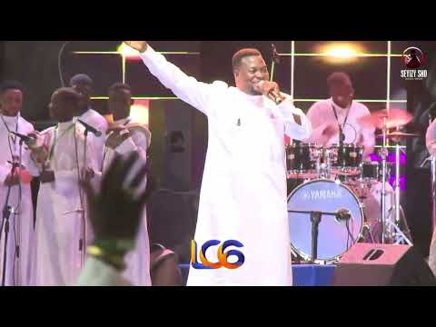King AJIDARA Serenades the crowd with BABA ARA’s evergreen hits at Luli Concert 2022