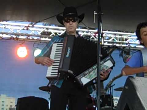 Bonne Musique Zydeco Band featuring Stephen Guillory