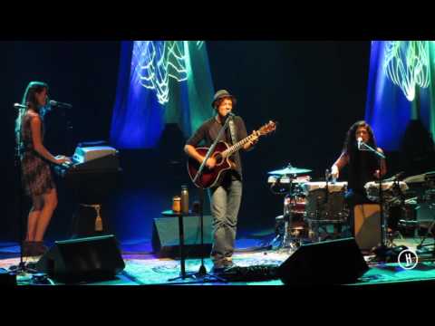 93 Million Miles - Jason Mraz (feat. Raining Jane) (Live)