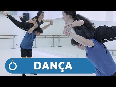 Contemporary couple dance - ACROBATIC MOVEMENTS