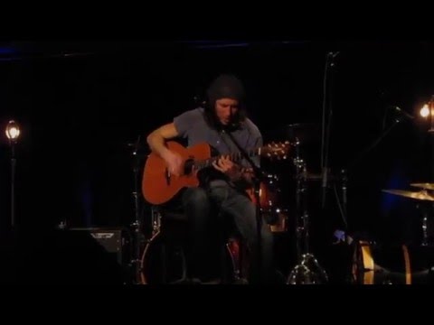 Kim Greenwood opening acoustic for Philip Sayce