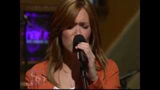 Mandy Moore - Drop The Pilot (Live @ Sharon Osbourne 20040116)