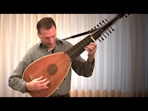 JS BACH: Gigue from Cello Suite 1, Peter Croton - lute
